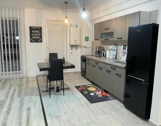 Apartament Intr-O Zona Rezidentiala Linistita Яш Екстериор снимка