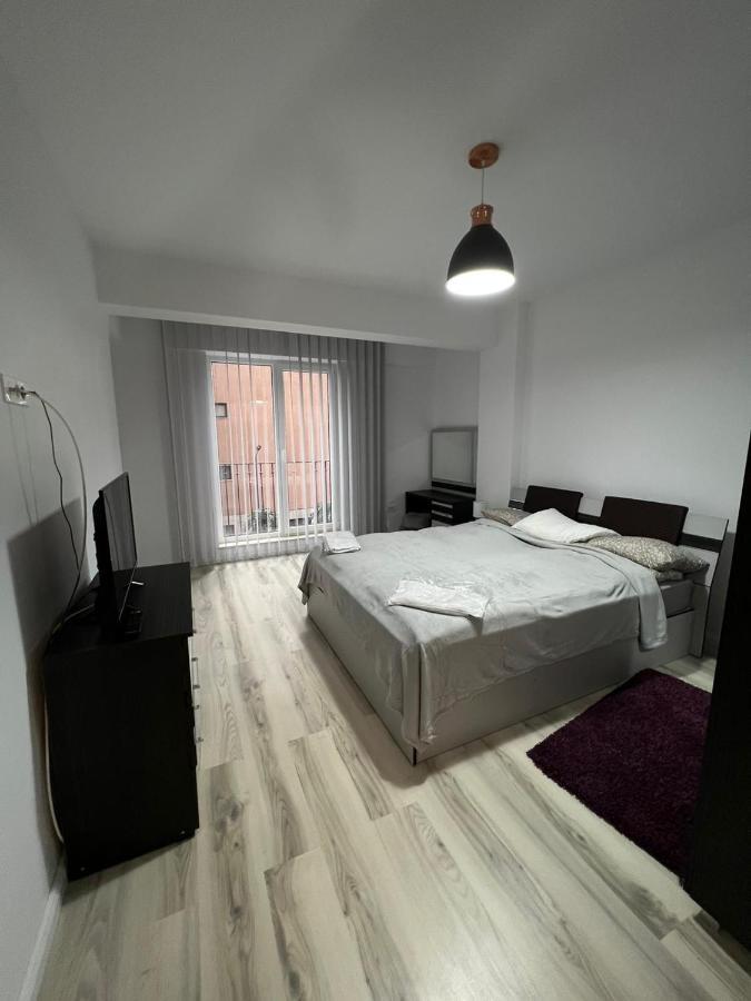 Chic Apartament Complex Inamstro Яш Екстериор снимка